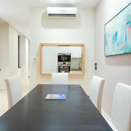 Keys Of Italy / Valpetrosa 10 - Touch Of Elegance Apartment Milan Exterior photo